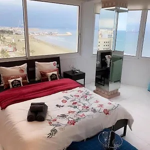 larnaca-seaview-rooms.hotelsatayianapa.com/